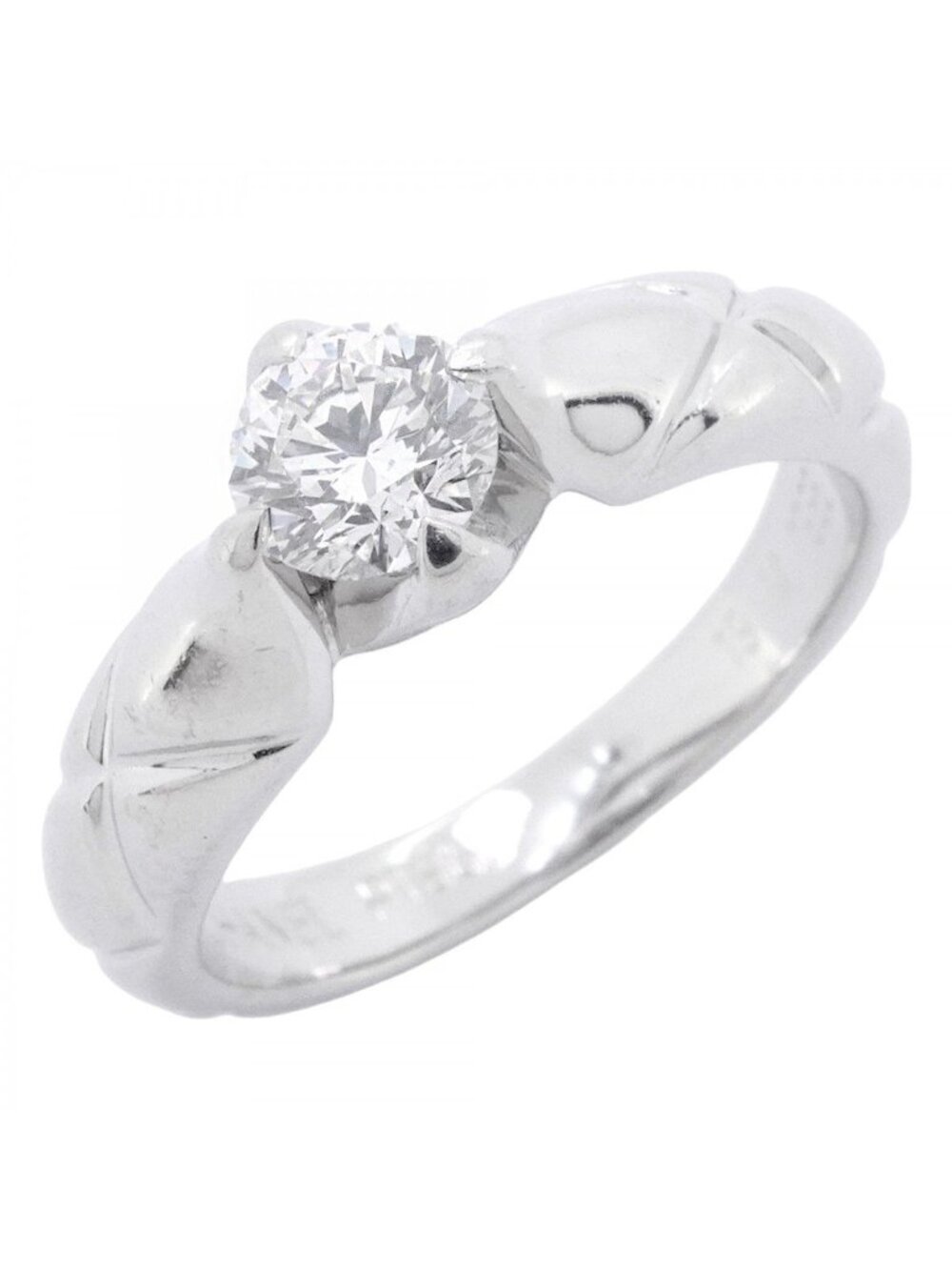 Chanel Ring Quilted Platinum Diamond